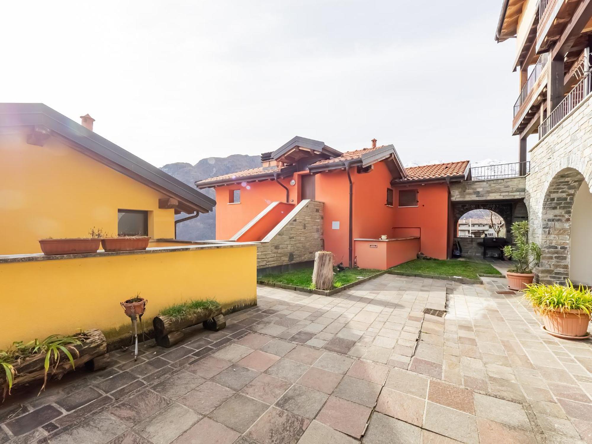 Rododendro House Relax Apartment Morbio Exterior photo
